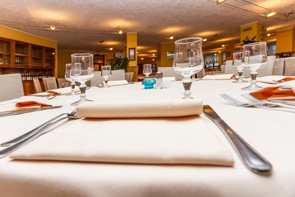 Hotel Relais Des Alpes Соз-д'Улькс Екстер'єр фото
