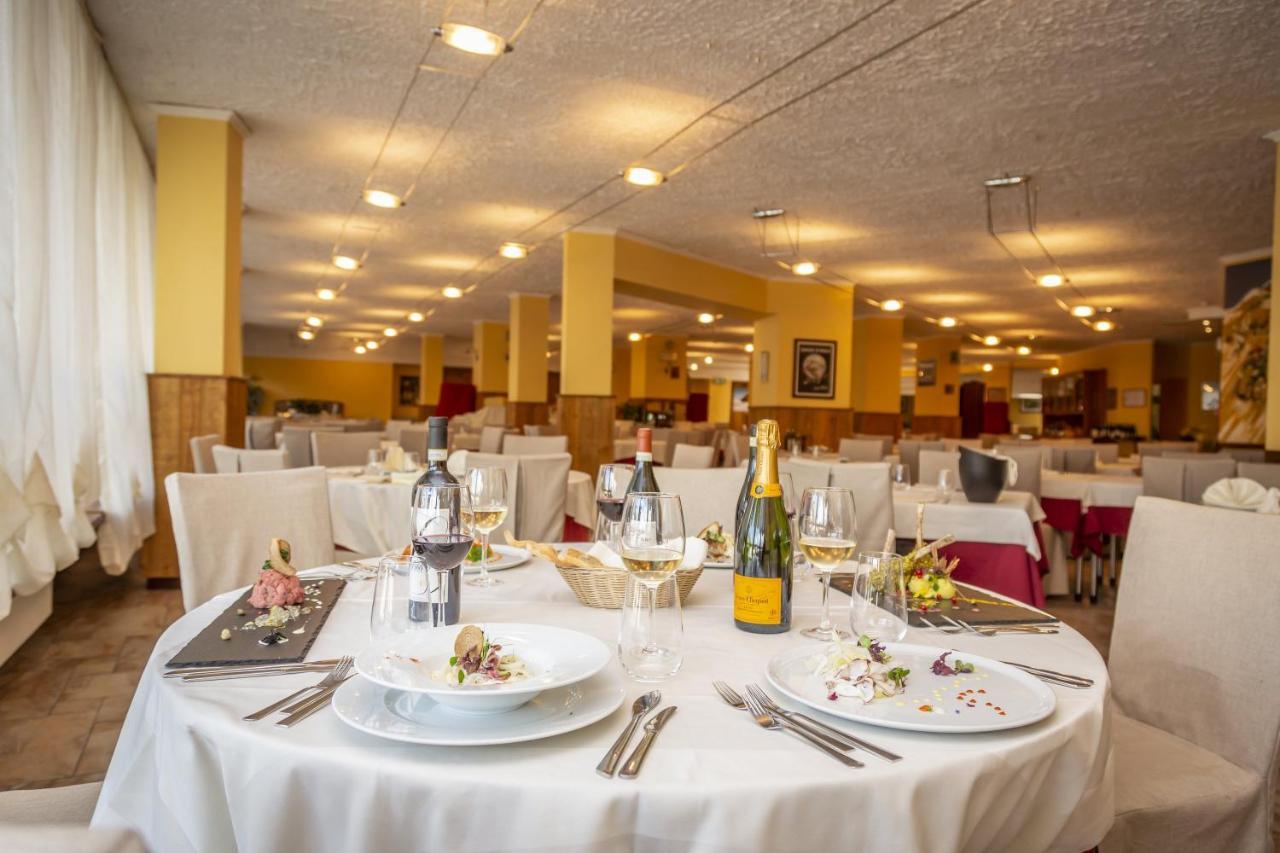 Hotel Relais Des Alpes Соз-д'Улькс Екстер'єр фото